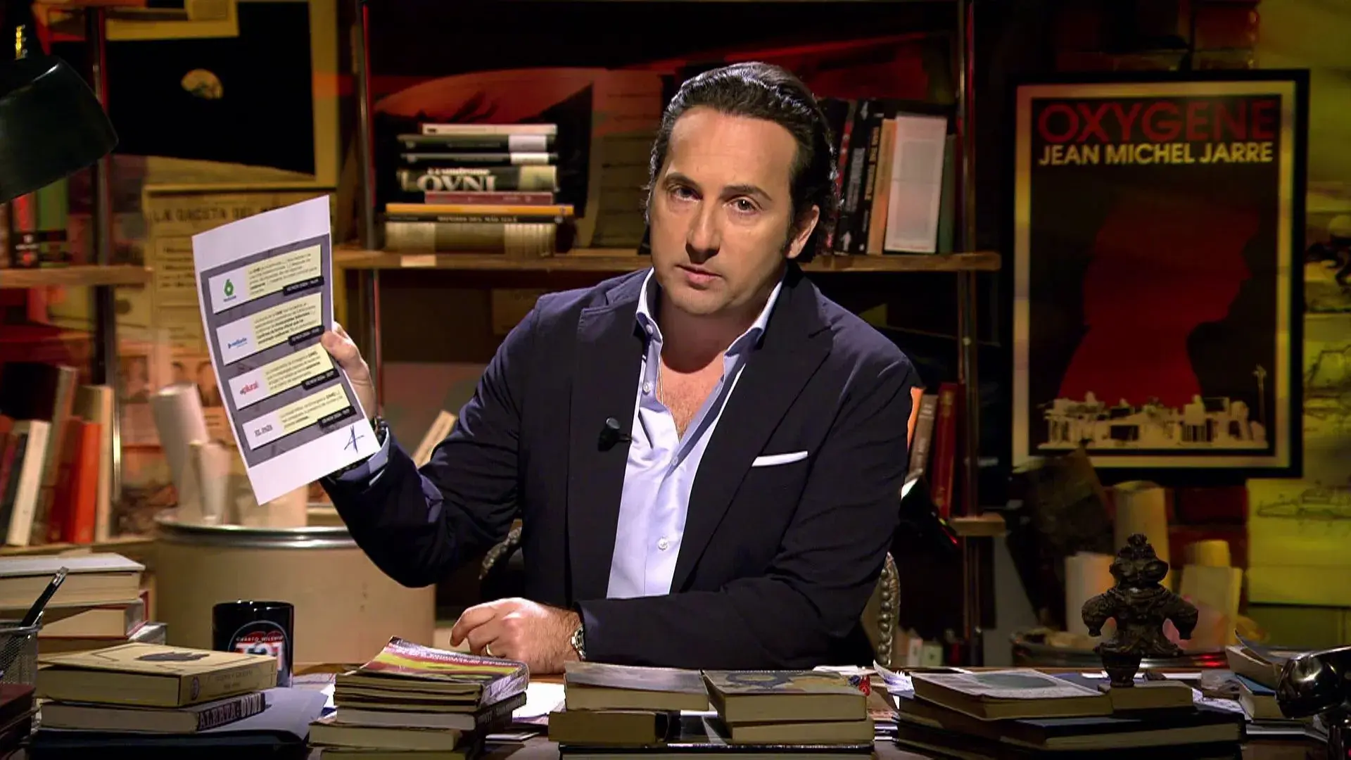 Iker Jiménez regresa a Valencia tras la polémica por el bulo del parking de Bonaire durante la Dana: "No hubo ni un mal gesto"