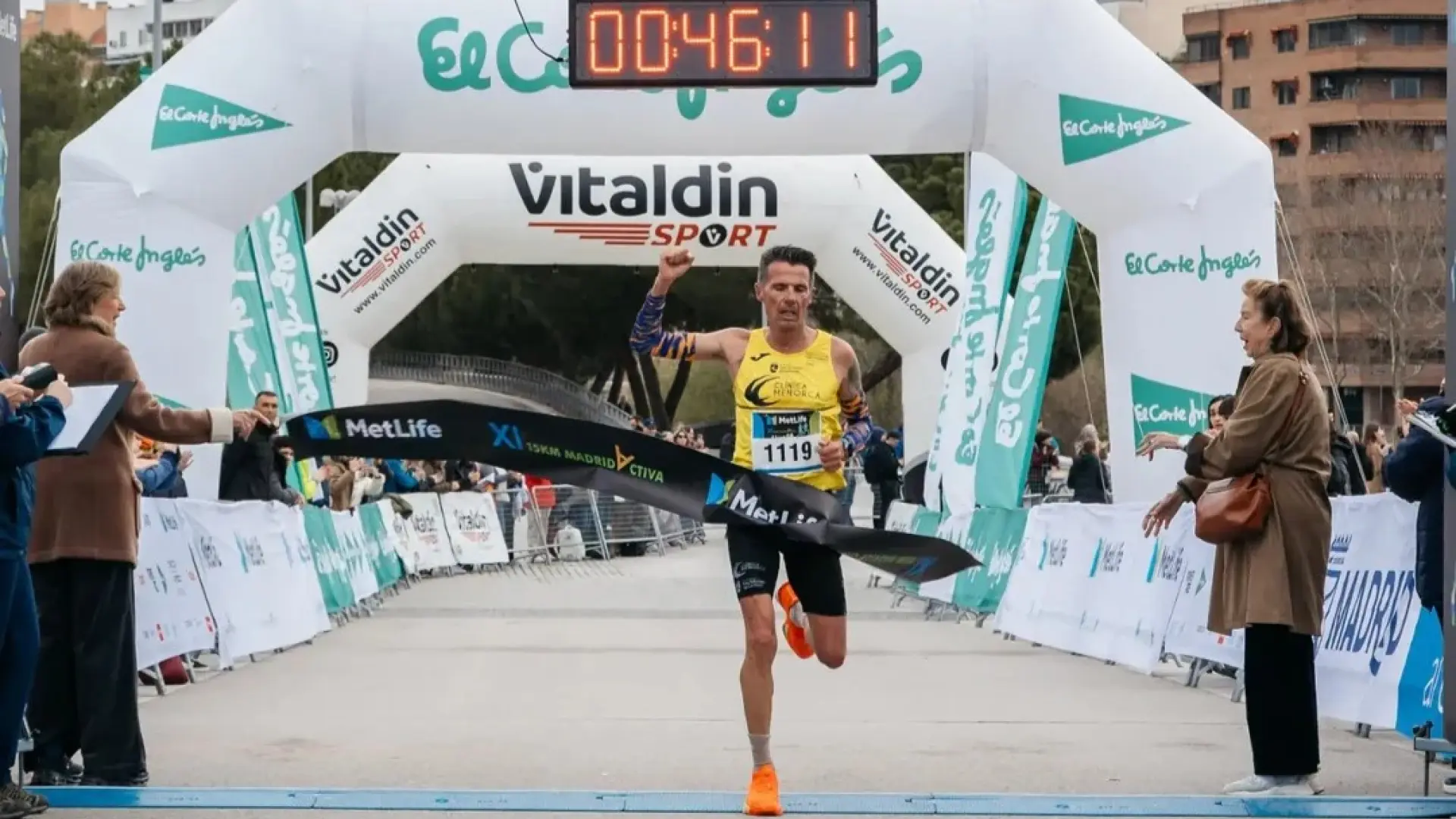 Javier Martínez y Alicia Álvarez se imponen en una Metlife de récord con 8.500 corredores