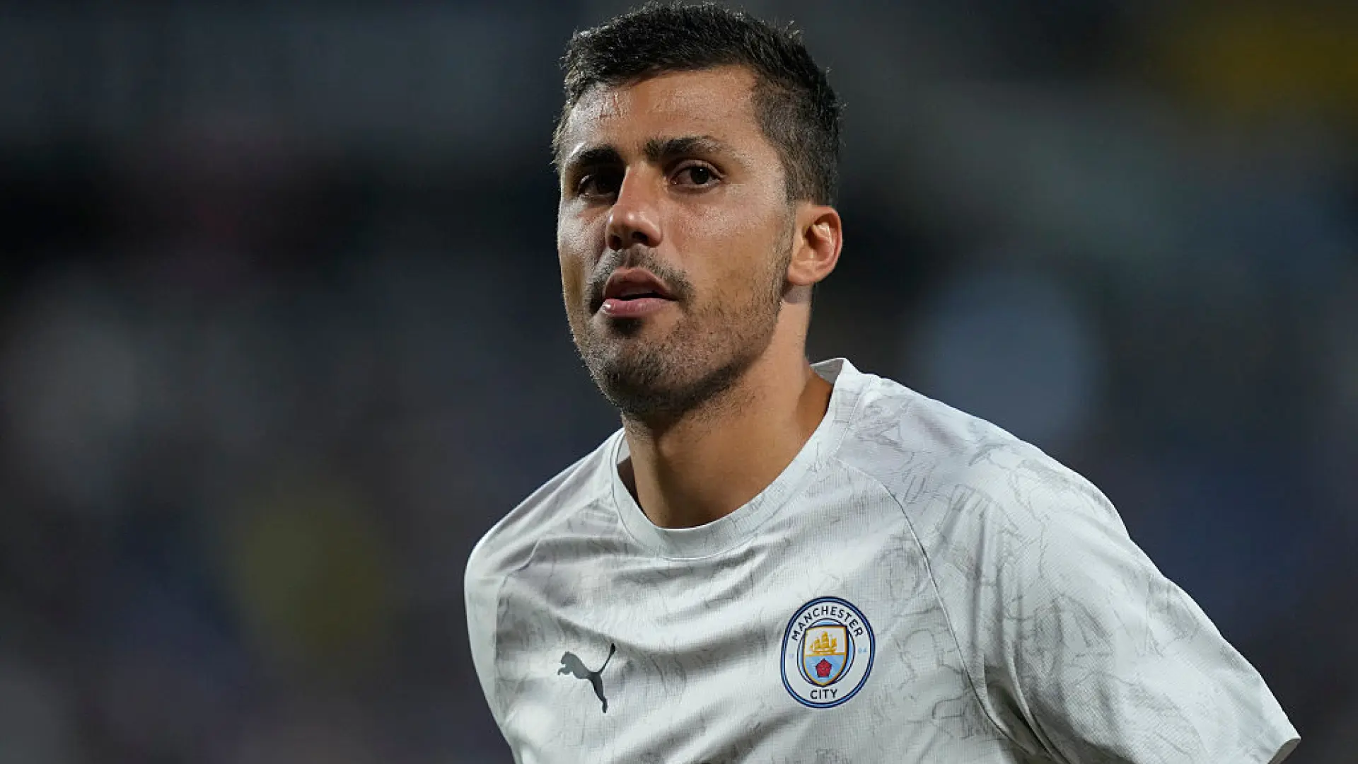 
         Rodri, sobre fichar por el Real Madrid: "Cortan lo que quieren de una entrevista de 50 minutos" 
    