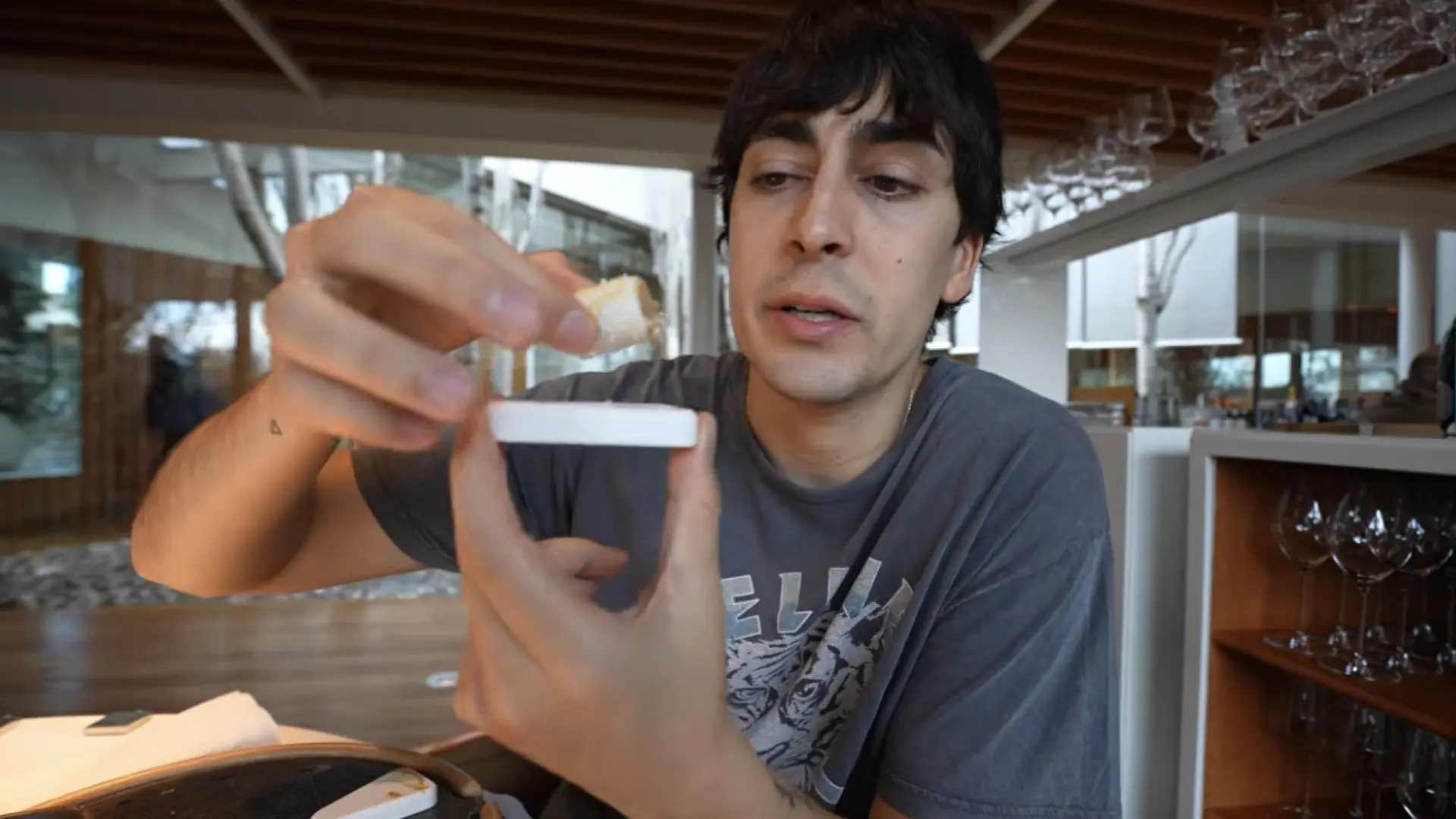 
         La contundente opinión de Nil Ojeda tras visitar este restaurante con 3 Estrellas Michelin: "Es una locura" 
    