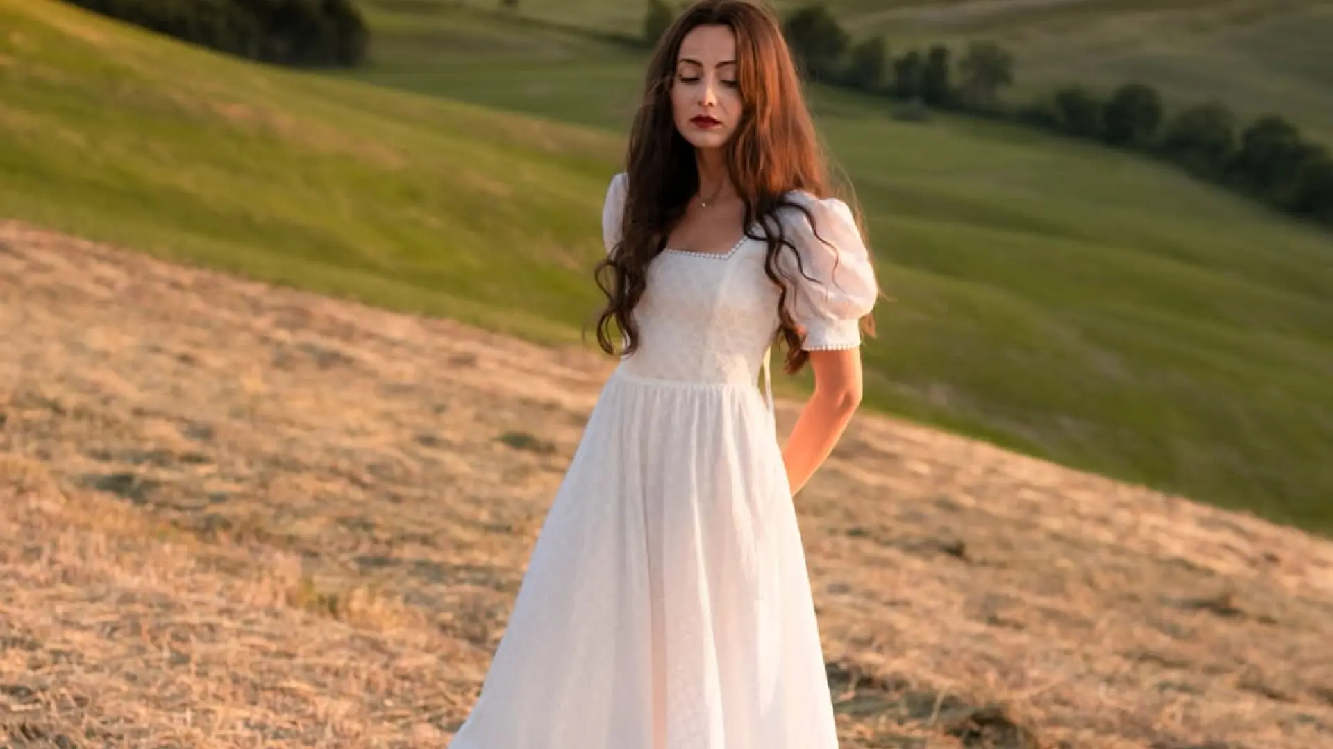 
         'Cottagecore': la tendencia más romántica y campestre que vuelve esta temporada 
    