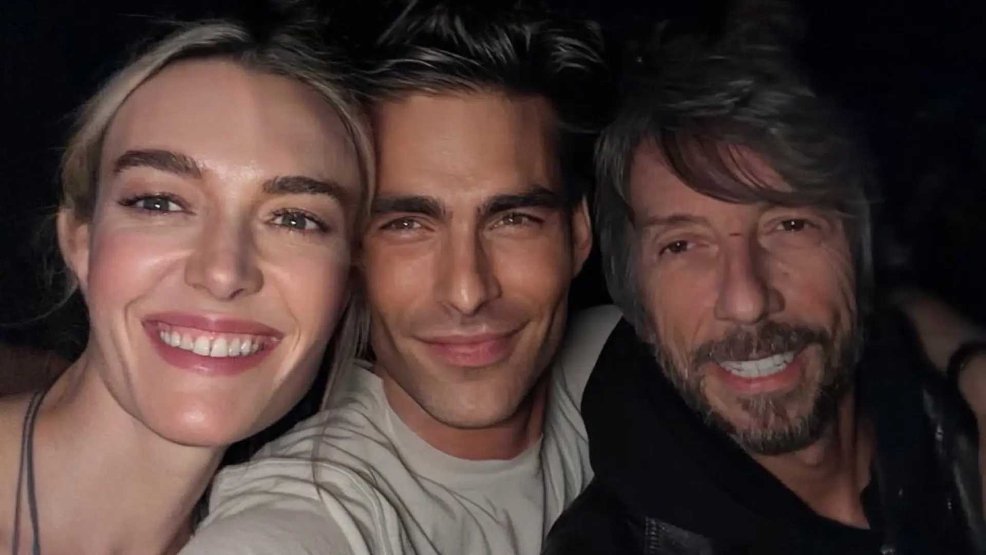 
         Rosalía une lo que la moda no pudo: Marta Ortega, Jon Kortajarena y Pierpaolo Piccioli, juntos en 'Lux Tour' París 
    