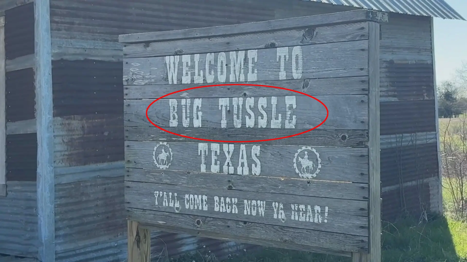 
         El insólito nombre de un pueblo atrae a los ladrones que roban 70 señales de carretera 
    
