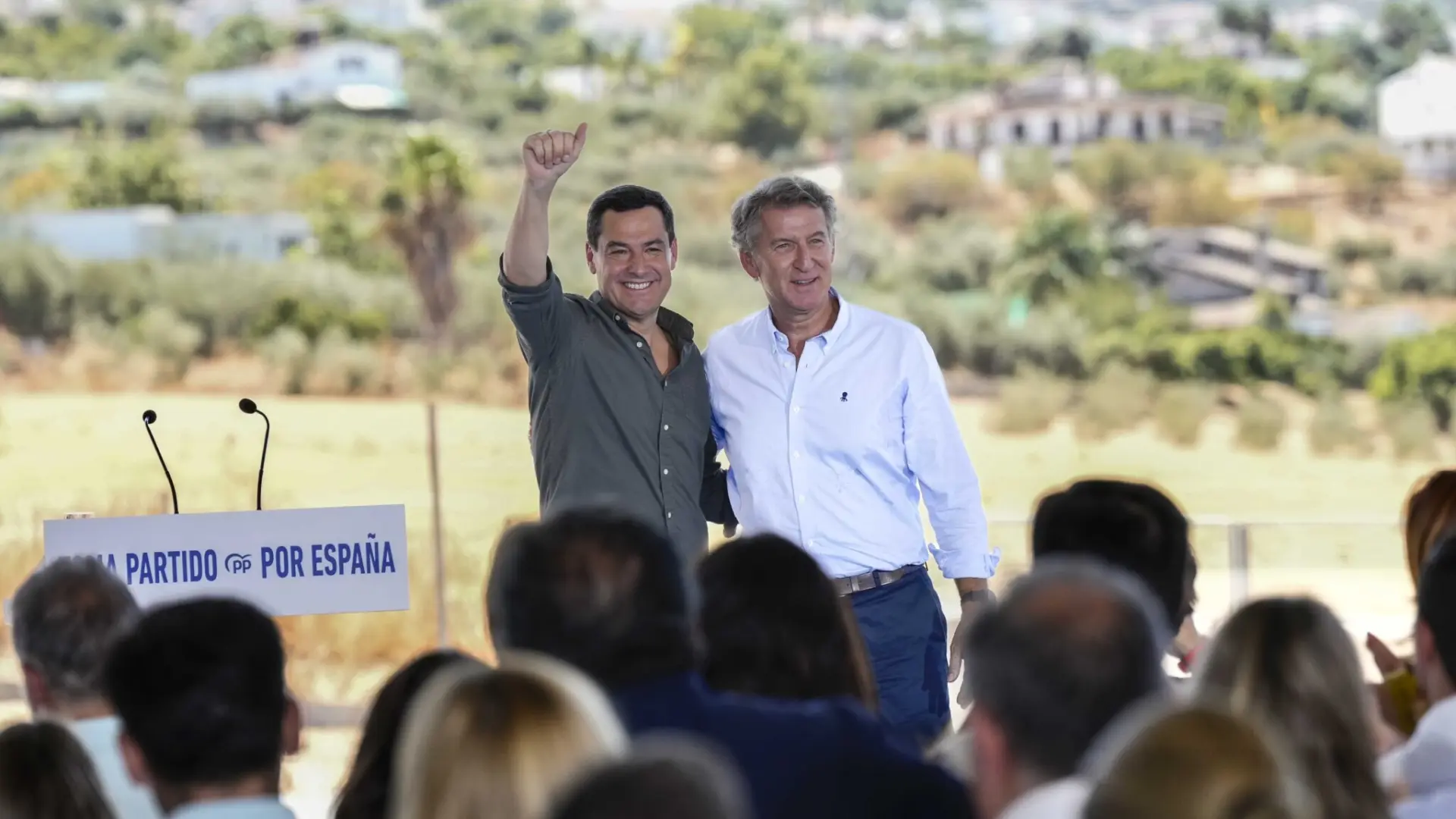 
         El PP no ve en las elecciones andaluzas un impedimento para llegar a acuerdos con Vox en Extremadura, Aragón y Castilla y León 
    