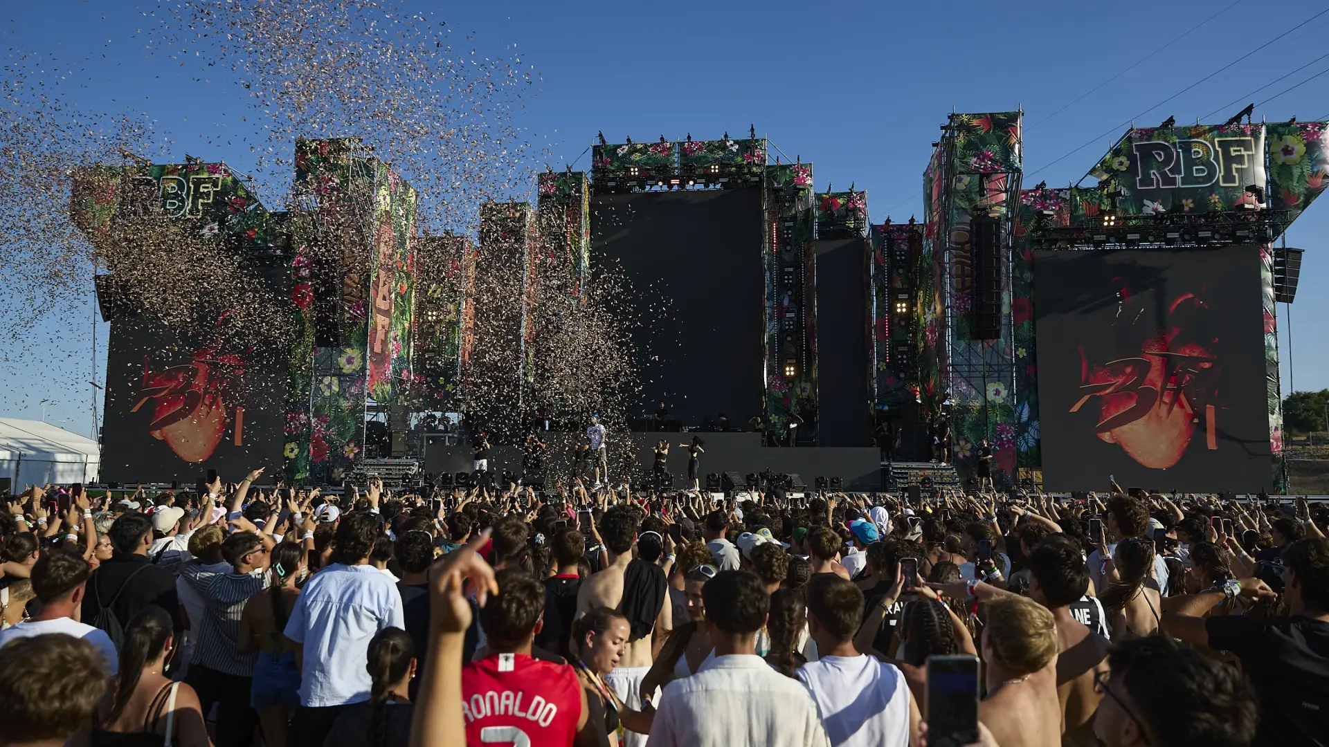 
         Los conciertos de Shakira reviven el choque en Madrid por la idoneidad del espacio Iberdrola para eventos de masas en Villaverde 
    