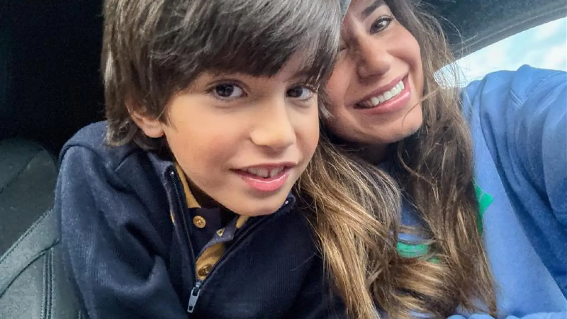 
         Beatriz, madre de Nico, con autismo: "Me gustaría que mi hijo creciera en una sociedad que le entendiera" 
    