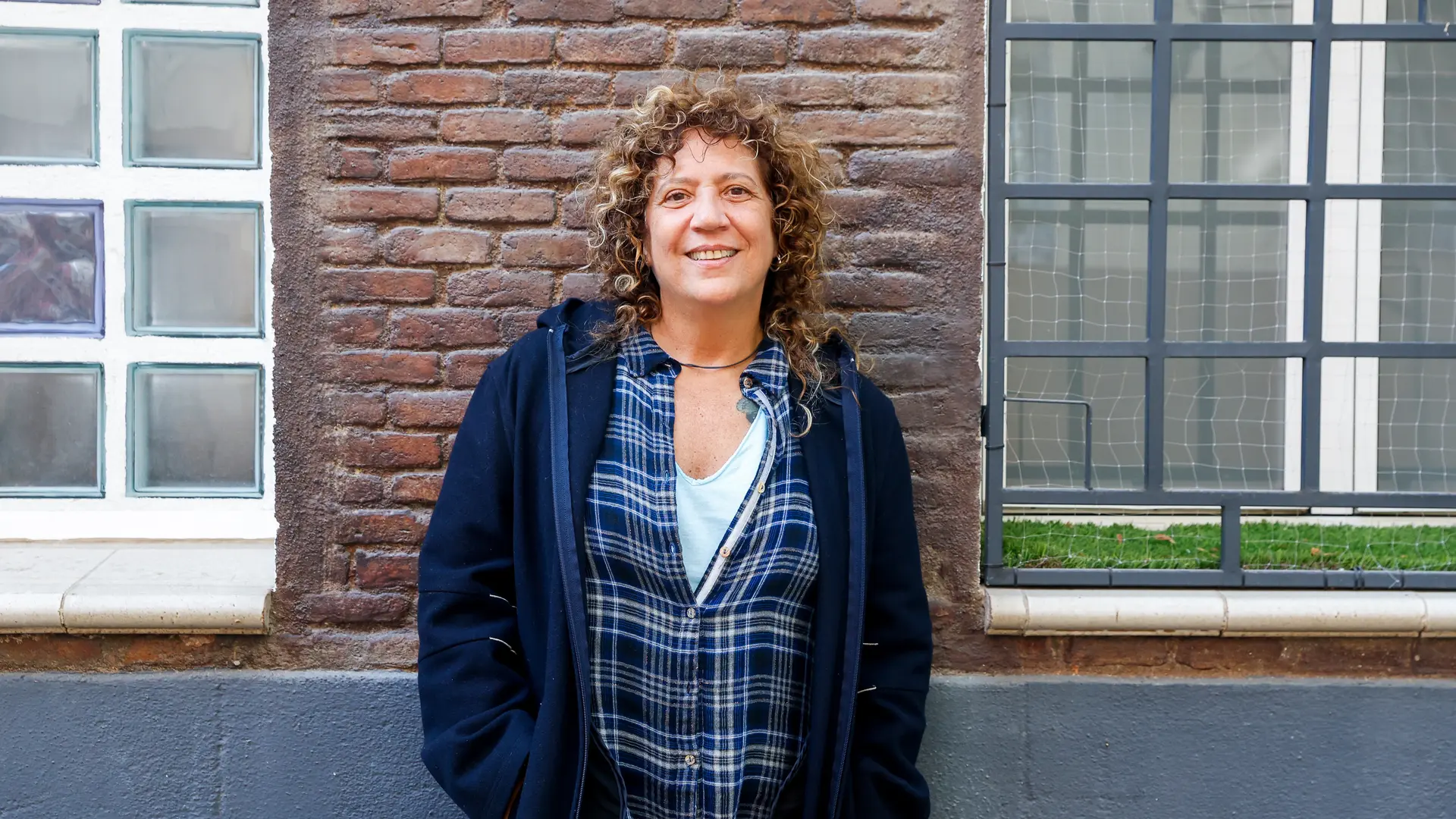 
         Rosana: "Llevo diez años sin ver las noticias, no sé cómo está el mundo, pero sí por el que quiero pelear" 
    