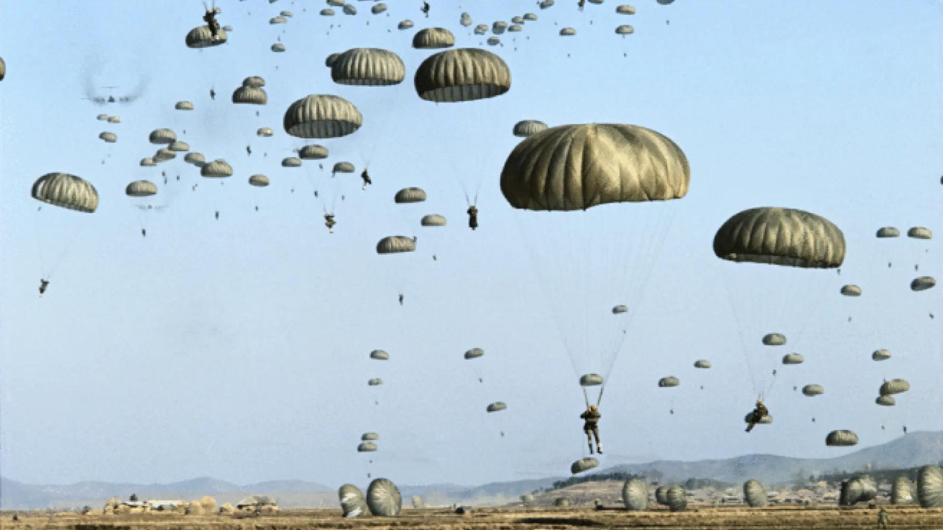 
         Así es la 82ª División Aerotransportada, el cuerpo de élite que Trump envía a Irán y que participó en el desembarco de Normandía 
    