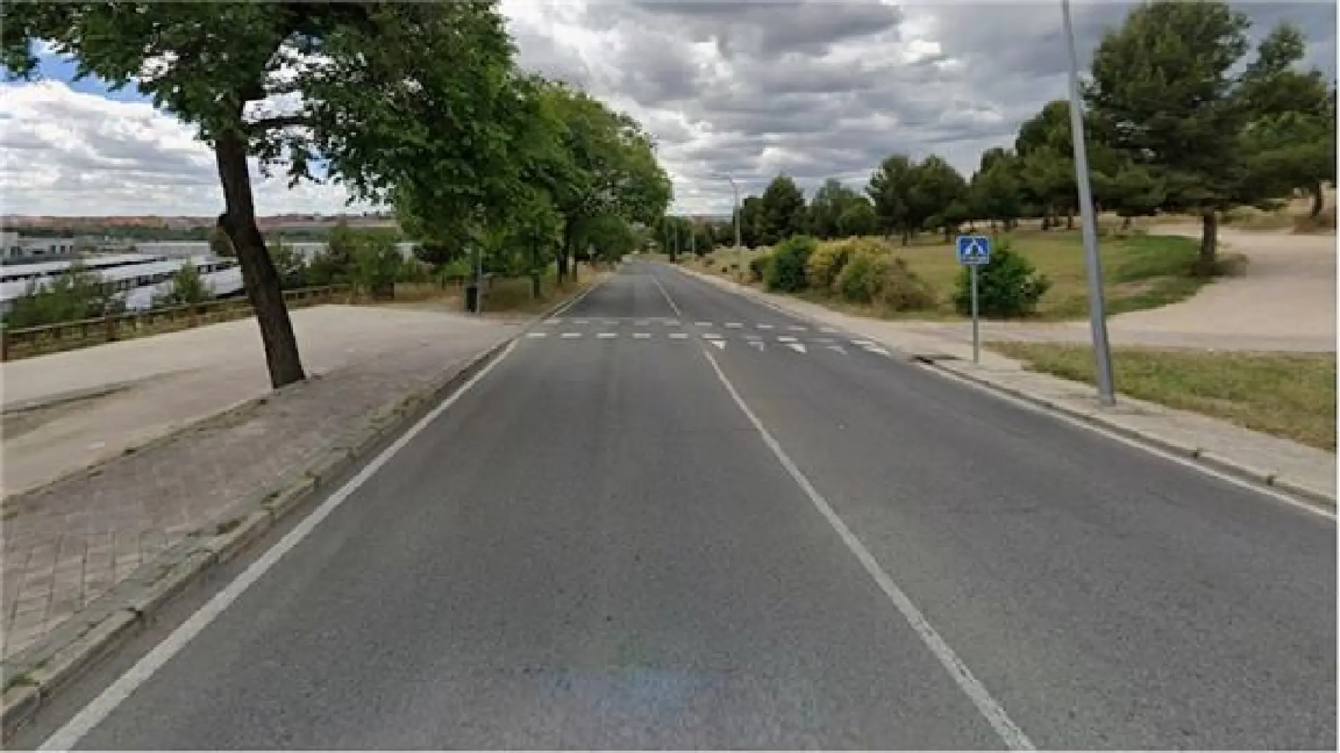 
         La avenida de Santa Catalina reforma aceras para mejorar el tránsito entre Soto de Entrevías y Embajadores 
    