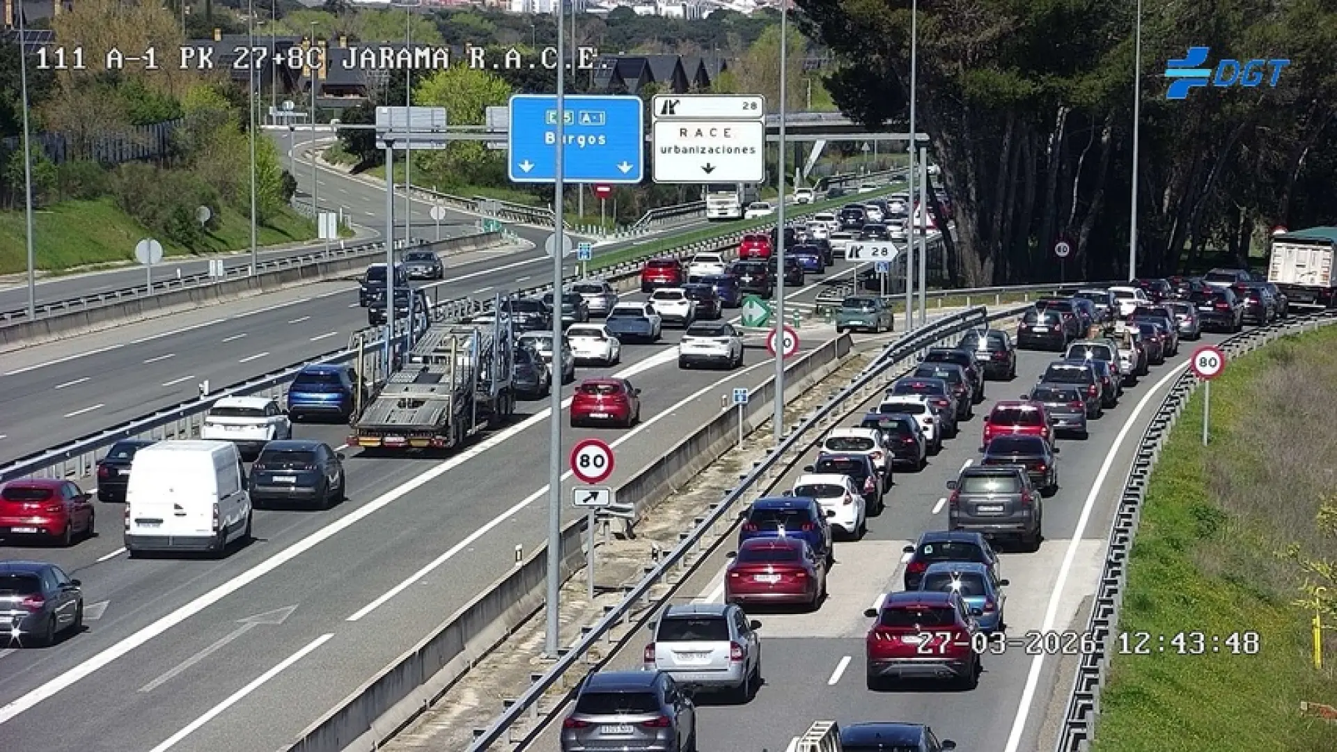 
         Retenciones kilométricas en las principales salidas de Madrid al comienzo de la operación por Semana Santa 
    