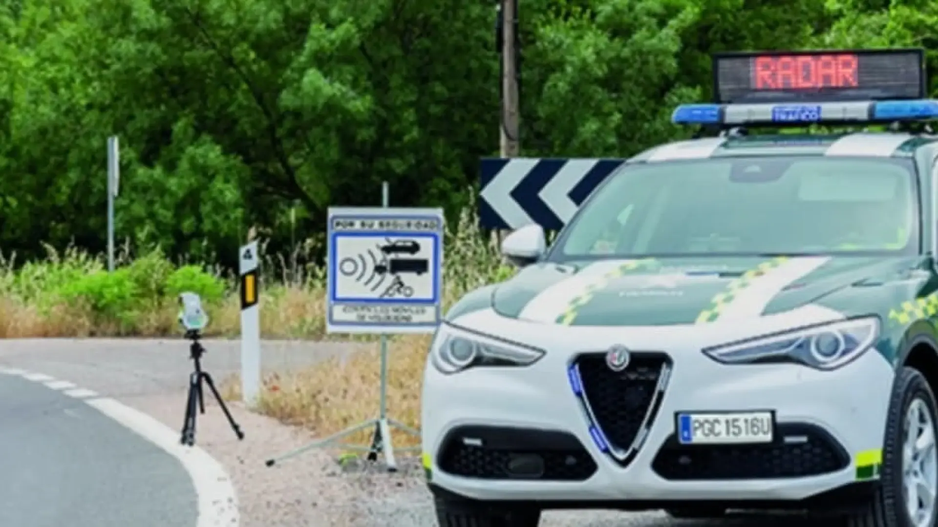 La Guardia Civil investiga a un conductor por circular a 247 km/h en la autovía R-4