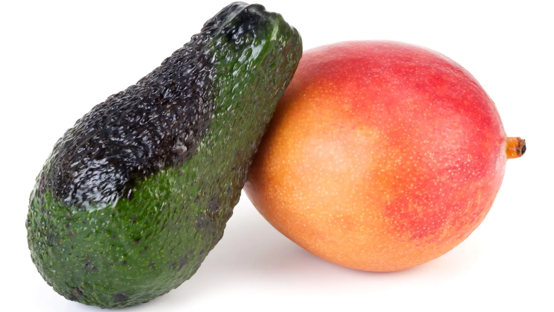 
         La combinación de frutas que puede mejorar la salud del corazón en tan solo ocho semanas, según un estudio 
    