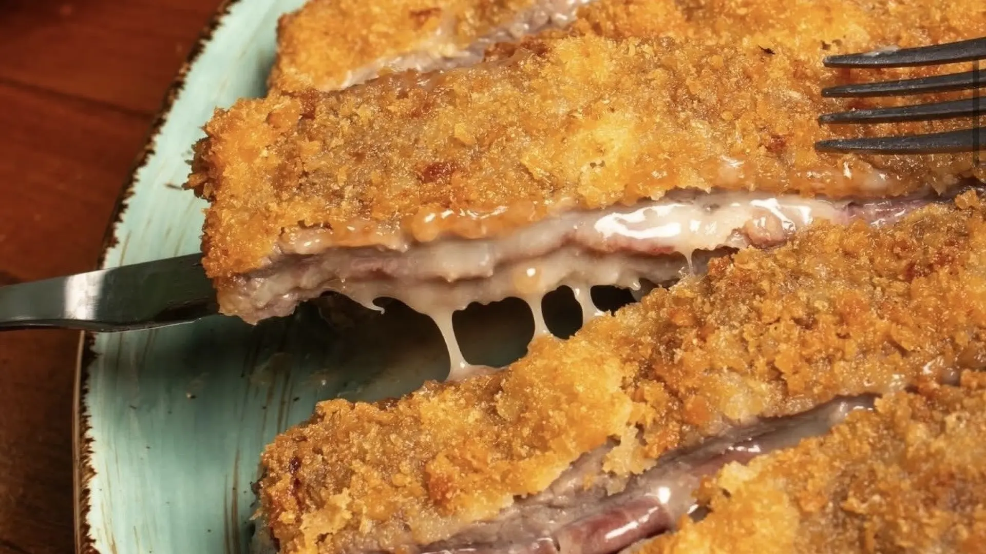 
         El mejor cachopo y la mejor fabada asturiana del mundo se comen en un mismo restaurante y está en Madrid 
    