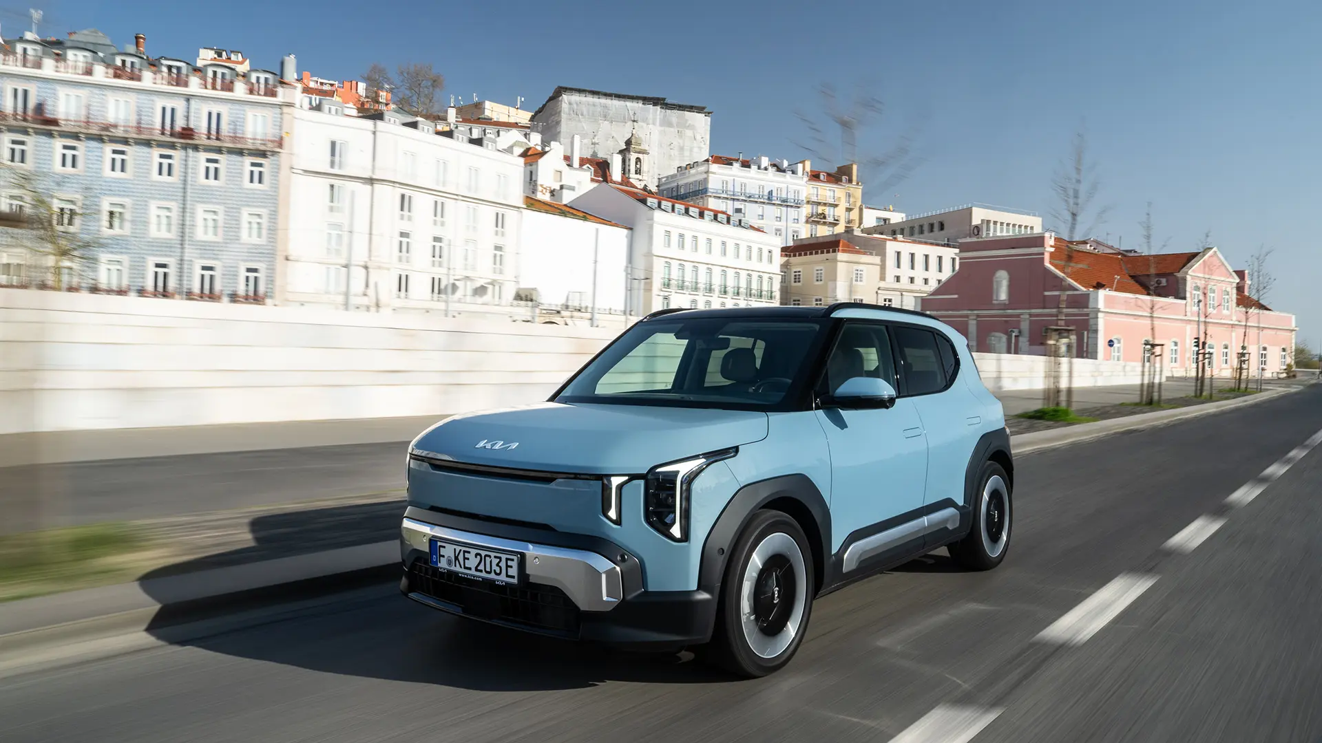 
         Identidad propia, versatilidad y tecnología: el SUV de Kia que redefine la movilidad 
    