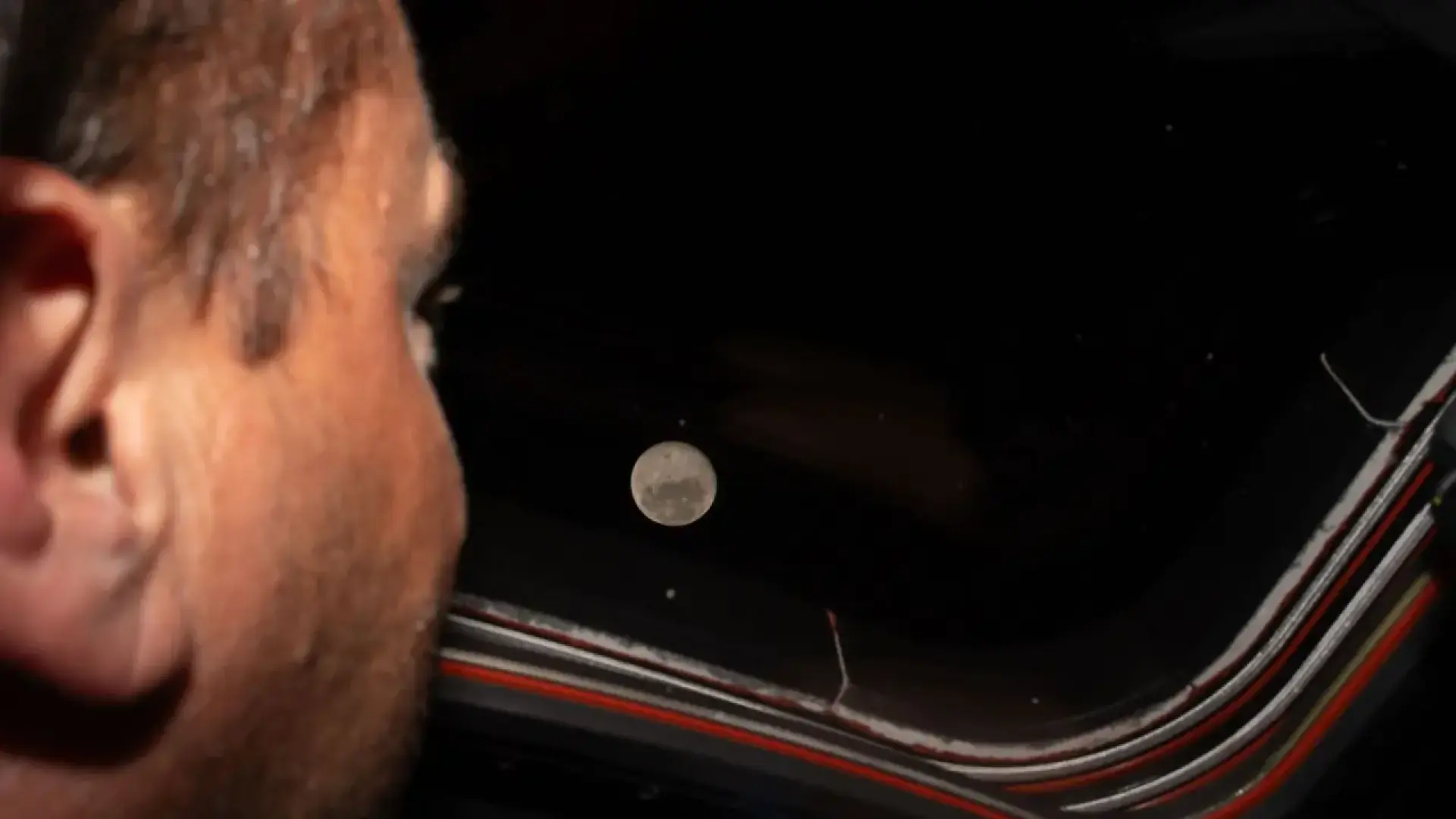 
         Quién es Carroll Wiseman, la mujer que da nombre a uno de los cráteres de la Luna durante la misión de Artemis II 
    