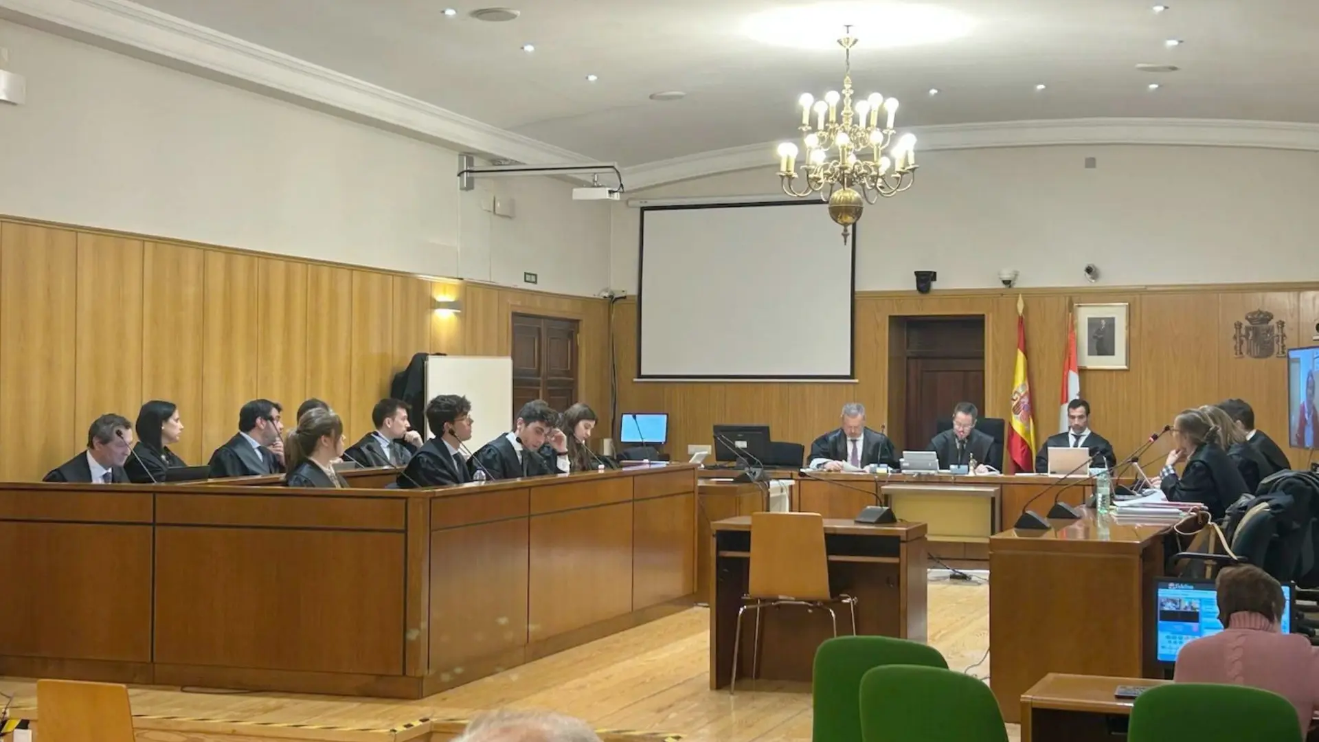 
         Un enterrador asegura que "el 'cambiazo de ataúdes' lo sabía medio pueblo" 
    