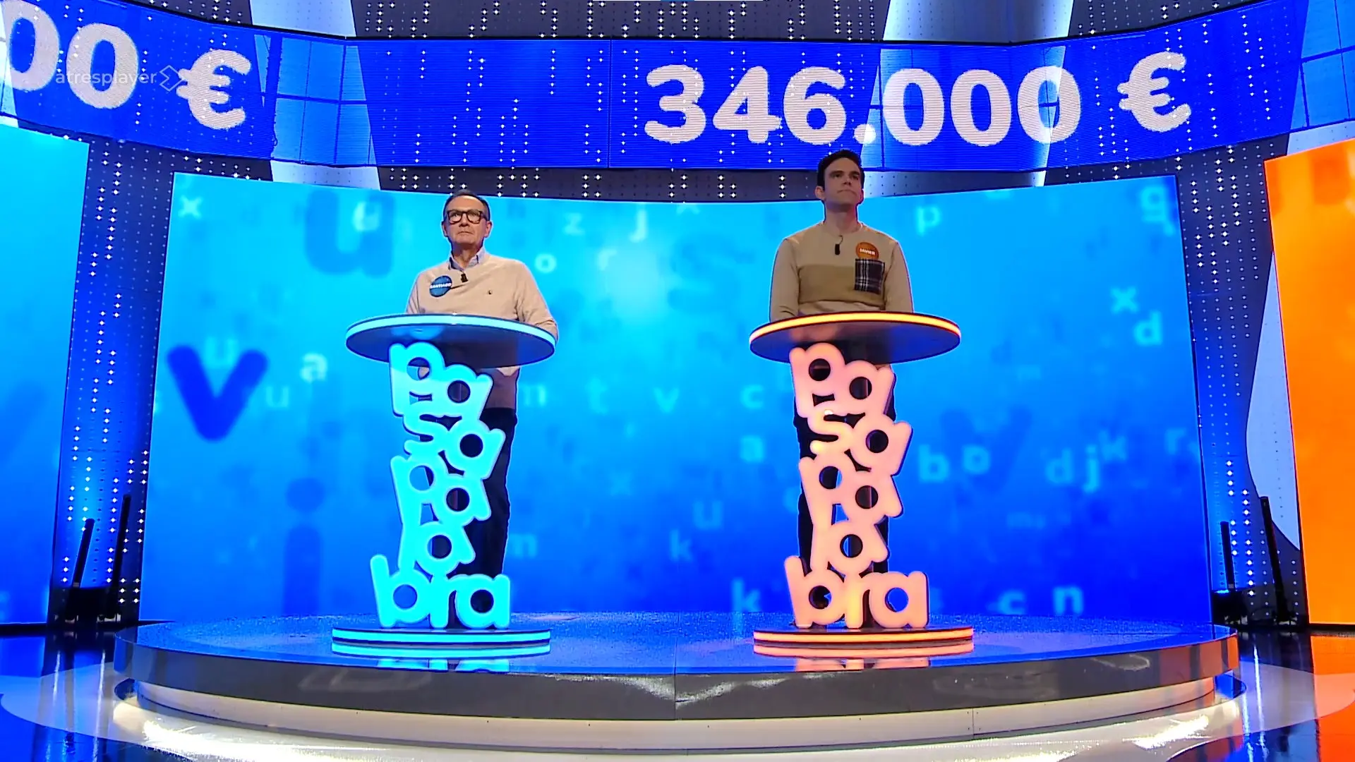 
         Javier tira de veteranía para derrotar por primera vez a Santiago en 'El Rosco' 
    