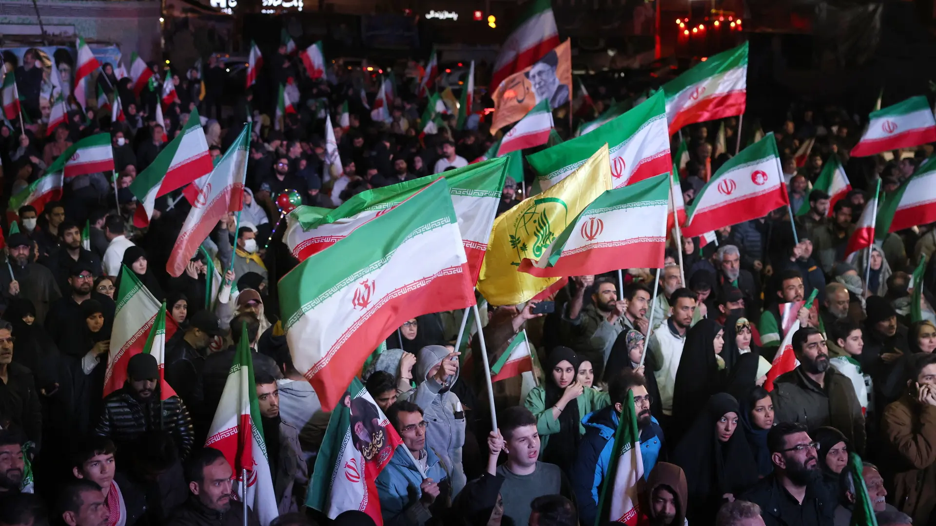 
         EEUU e Irán acuerdan un alto el fuego de dos semanas y un "paso seguro" por Ormuz: "Un gran día para la paz mundial" 
    