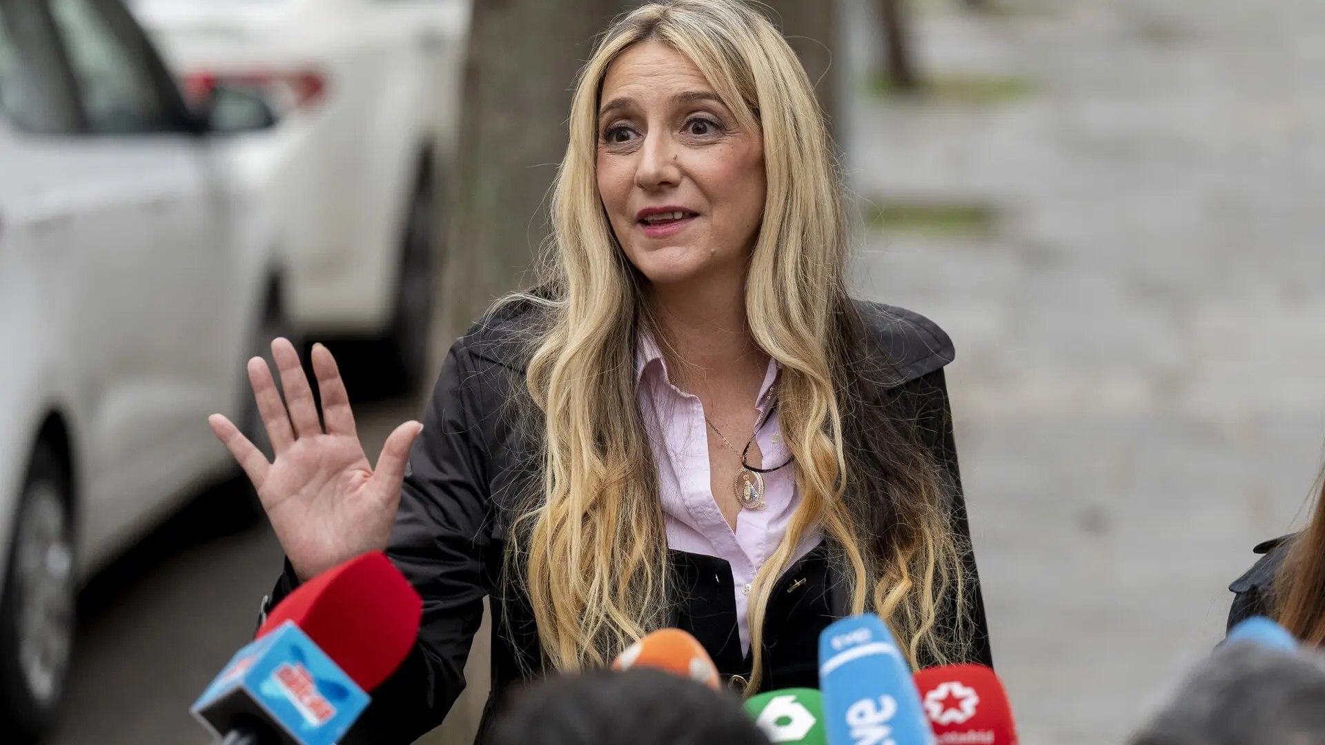 
         La defensa de Ábalos dice que Jésica mintió en el Supremo y admite que la primera jornada no fue buena para sus intereses 
    