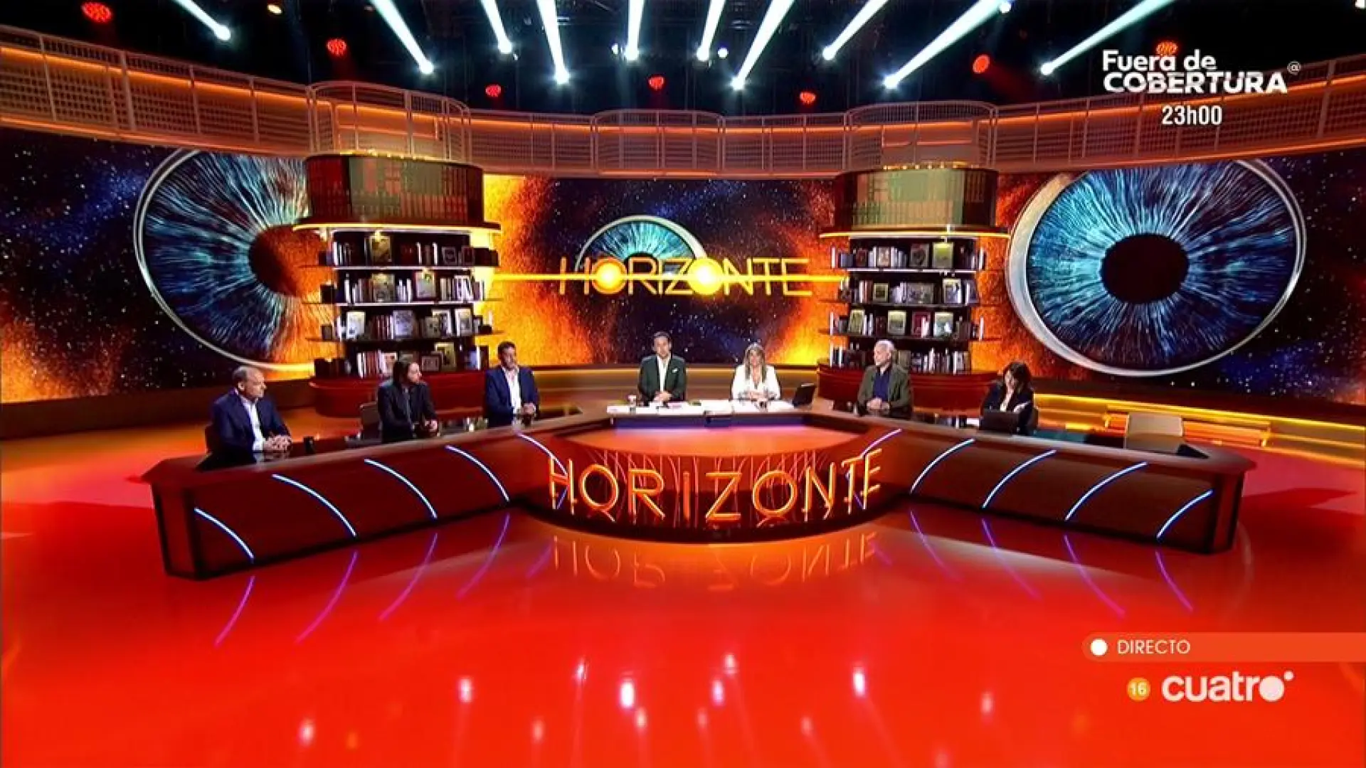 
         Iker Jiménez asegura que "los poderosos" le han pedido "la cabeza" de seis colaboradores de 'Horizonte' 
    