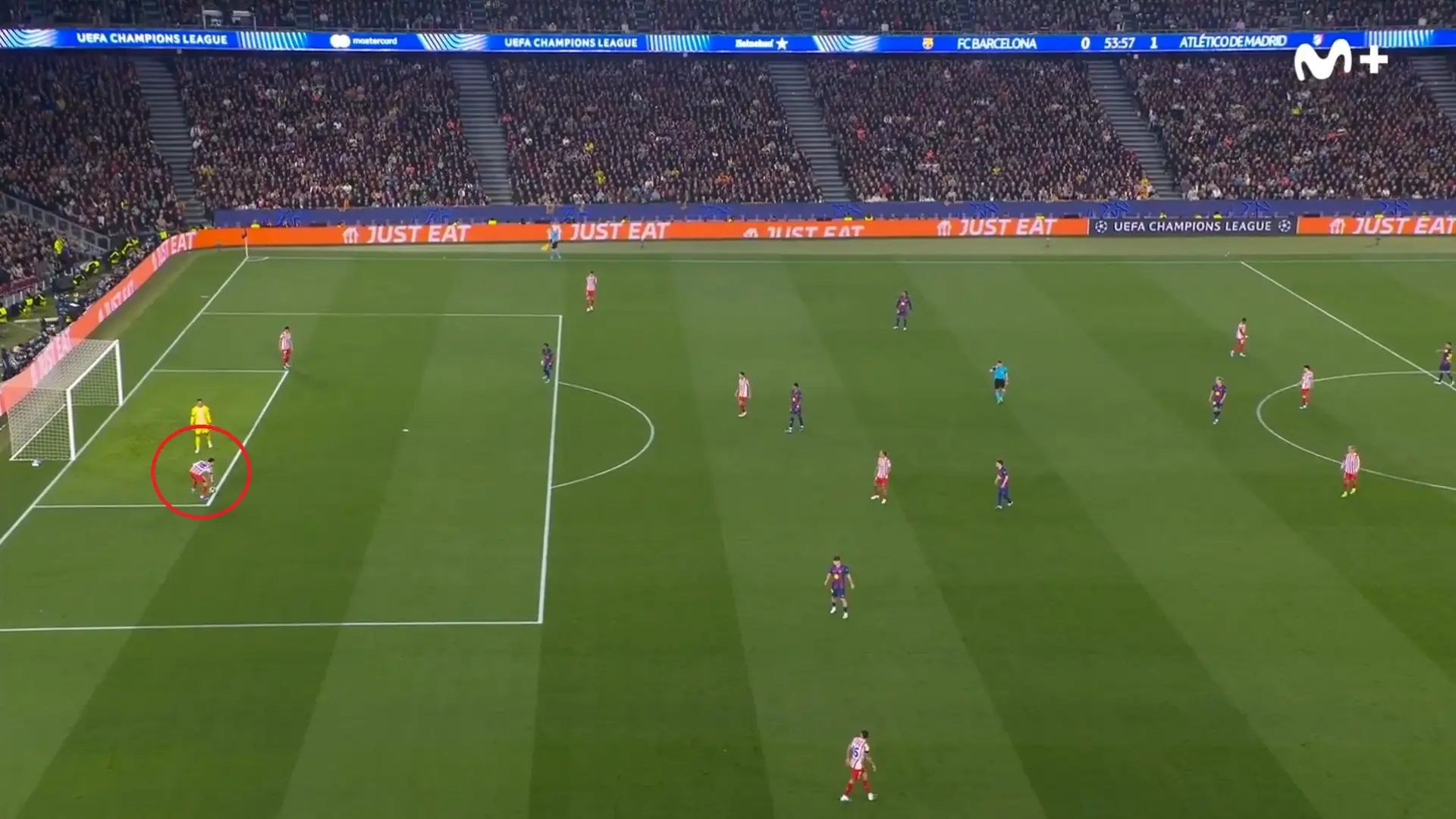 
         La polémica arbitral entre Barça y Atleti continúa: los culés reclamaron penalti por mano de Pubill 
    