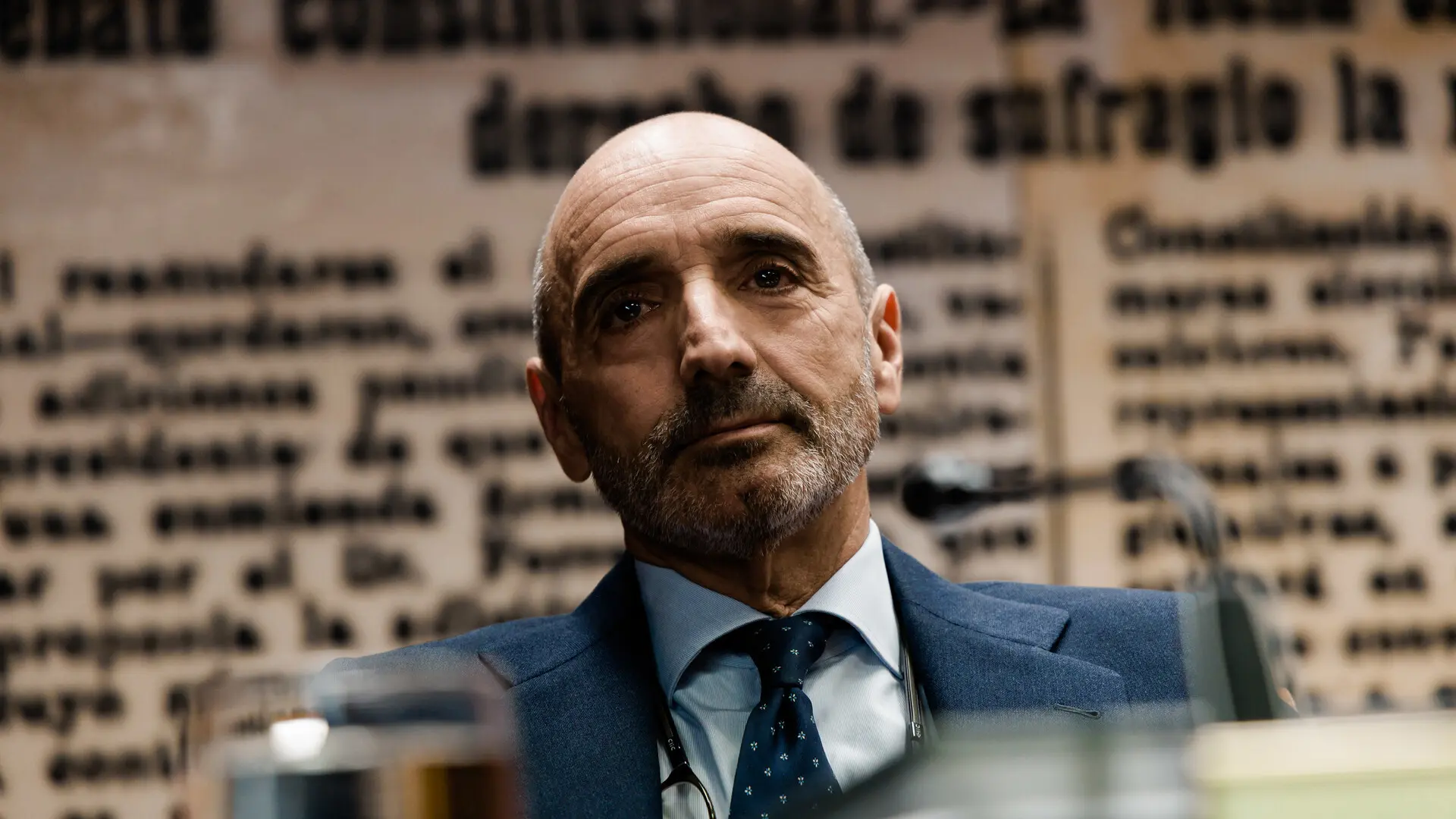 
         El empresario vinculado a Zapatero denuncia una "vulneración de su integridad" y no declara en el Senado por estar investigado 
    