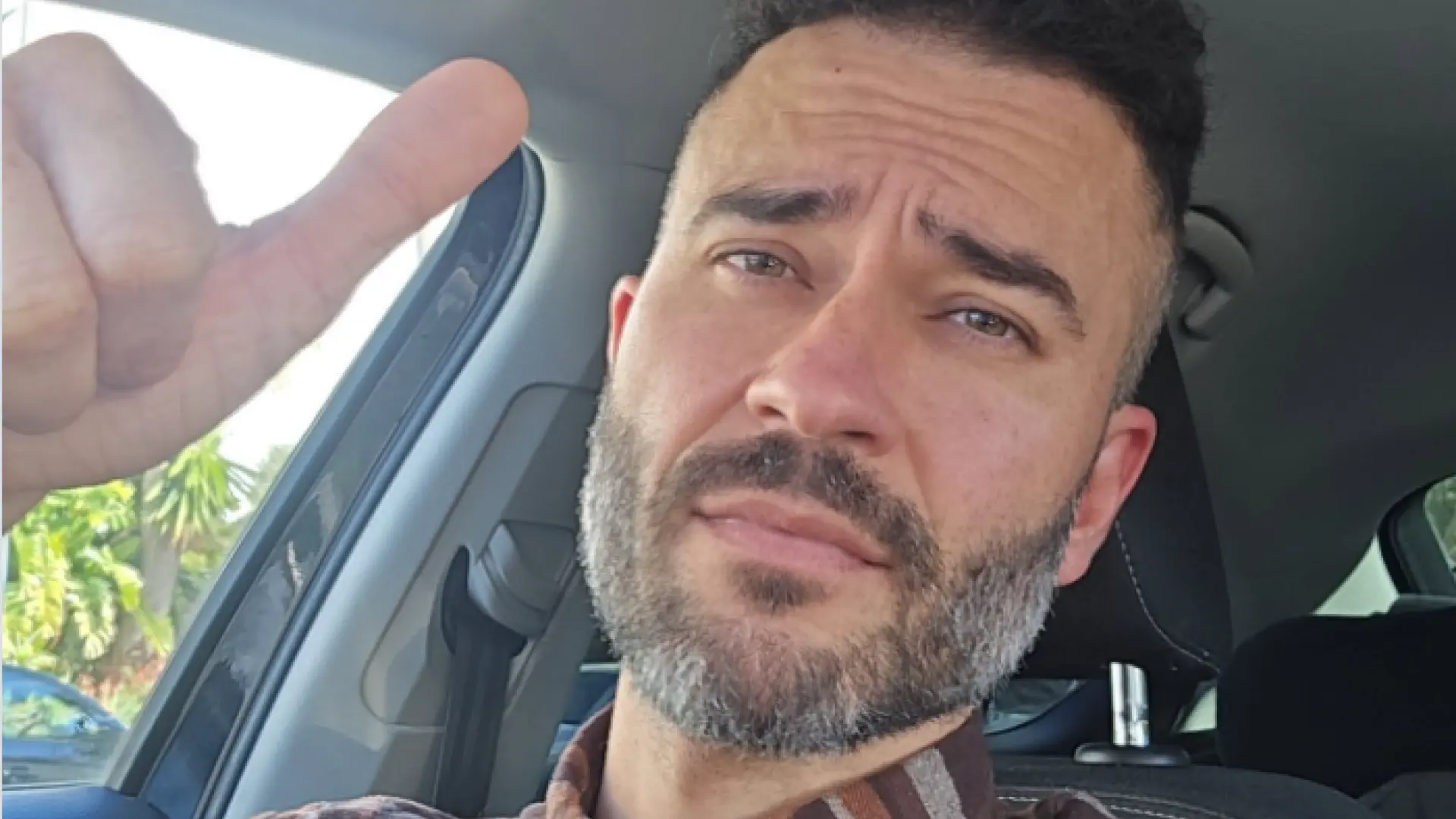 
         El militar Alejandro Román comunica su propia muerte: "He peleado con todas mis fuerzas y me voy en paz" 
    