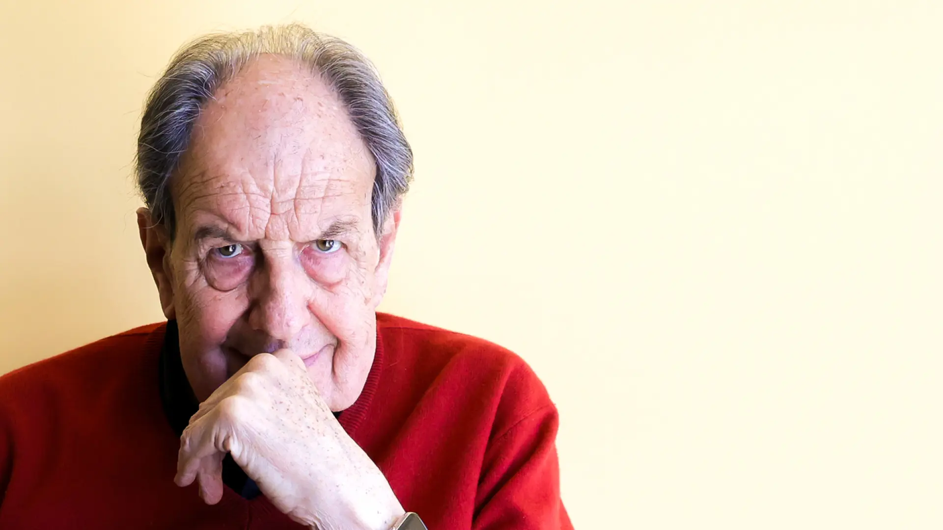 
         José María Pou: "El teatro es un acto de comunión entre los que estamos en el escenario y unos espectadores activos" 
    