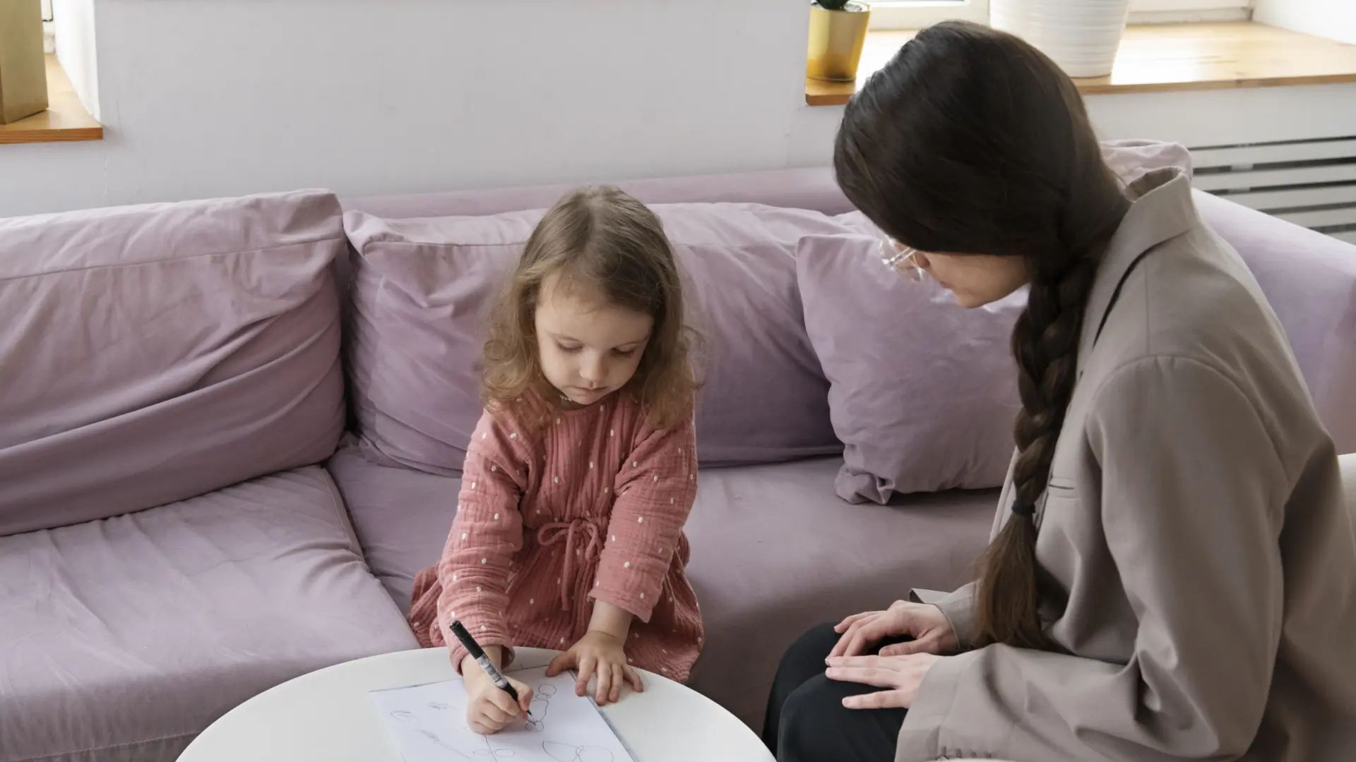 
         España cuenta ya con 18 centros 'Barnahus' o 'Casas de los Niños' para atender a menores que han sufrido violencia sexual 
    