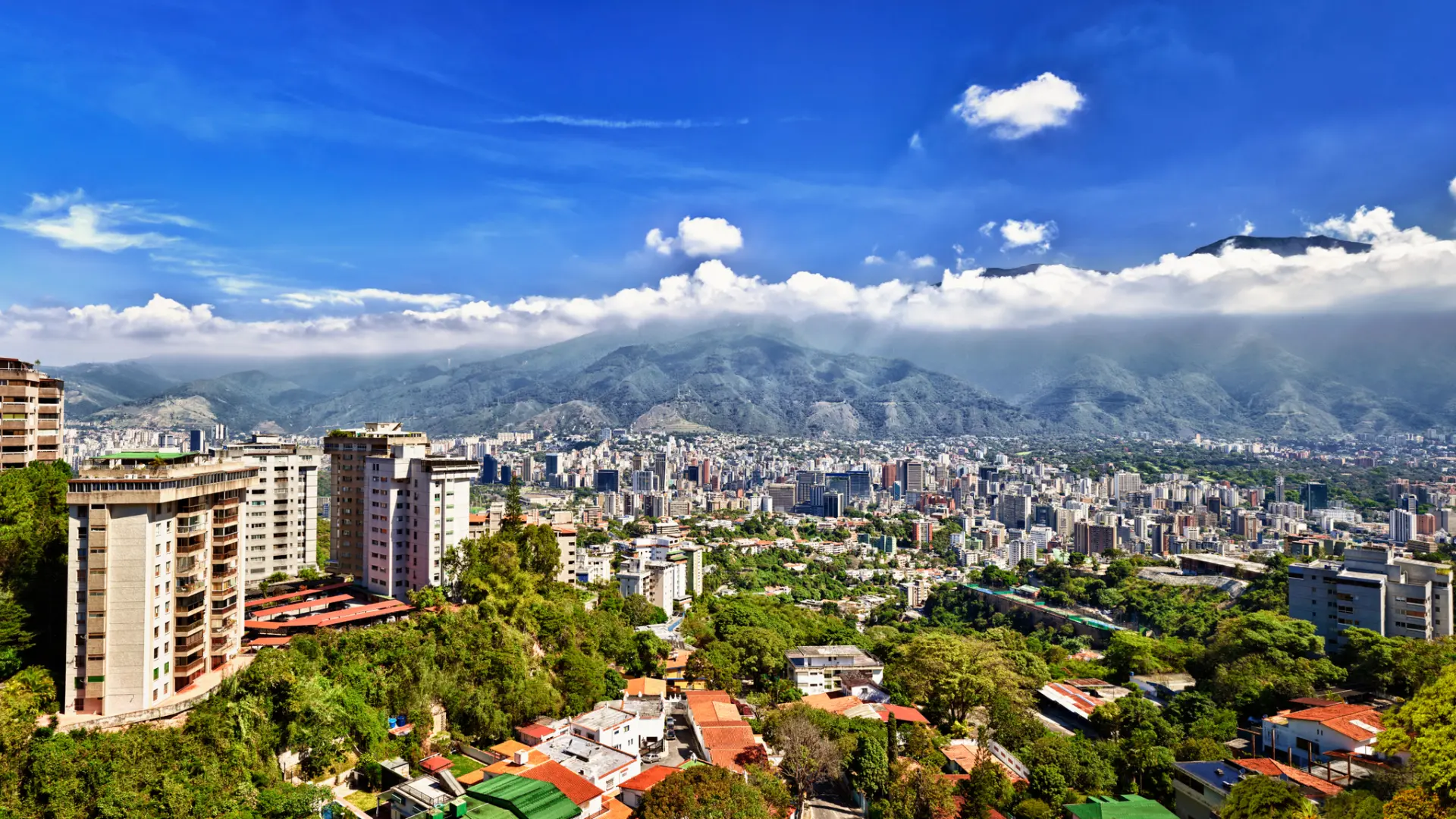 
         Más allá de la guerra en Oriente Medio: los otros países a los que el Gobierno de España recomienda no visitar este 2026 
    