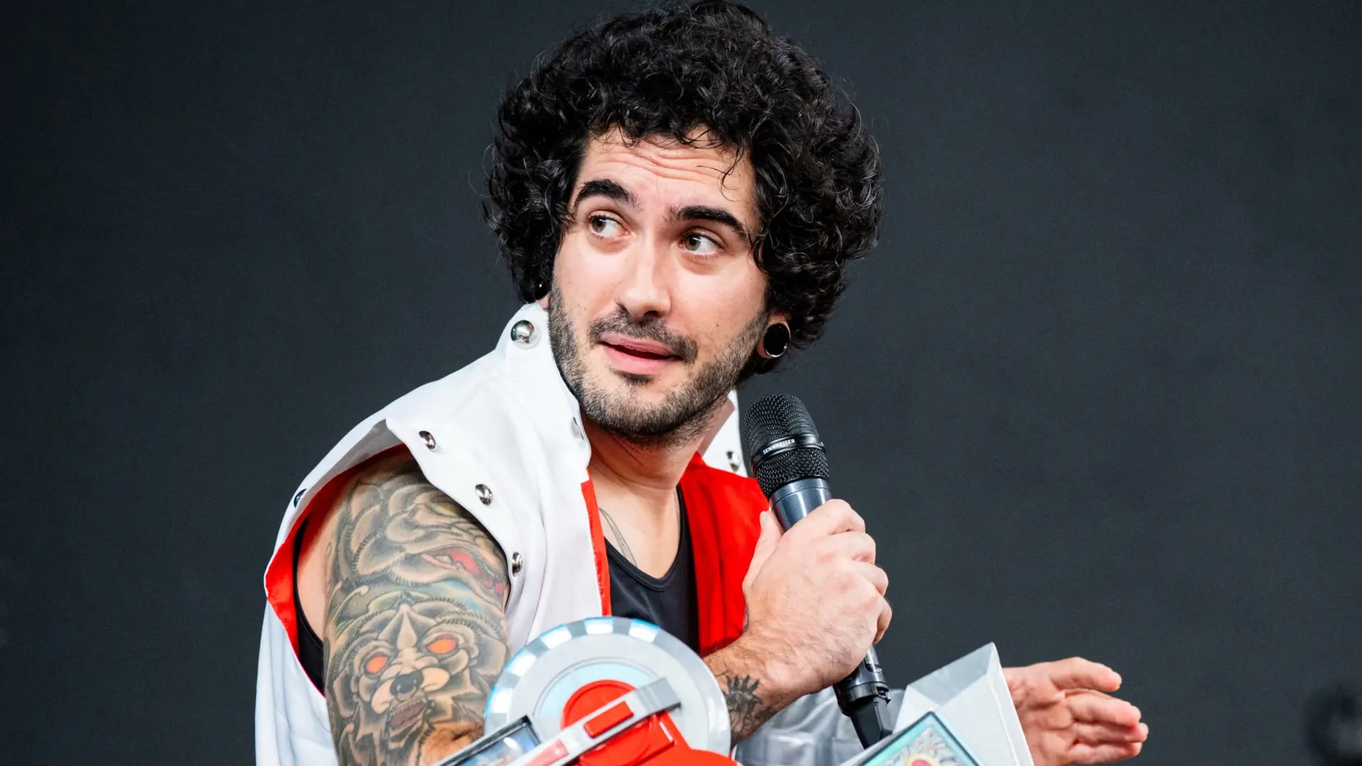 
         Wismichu echa las culpas a sus seguidores por su marcha de YouTube y le llueven las críticas: "Me dabais asco como audiencia" 
    