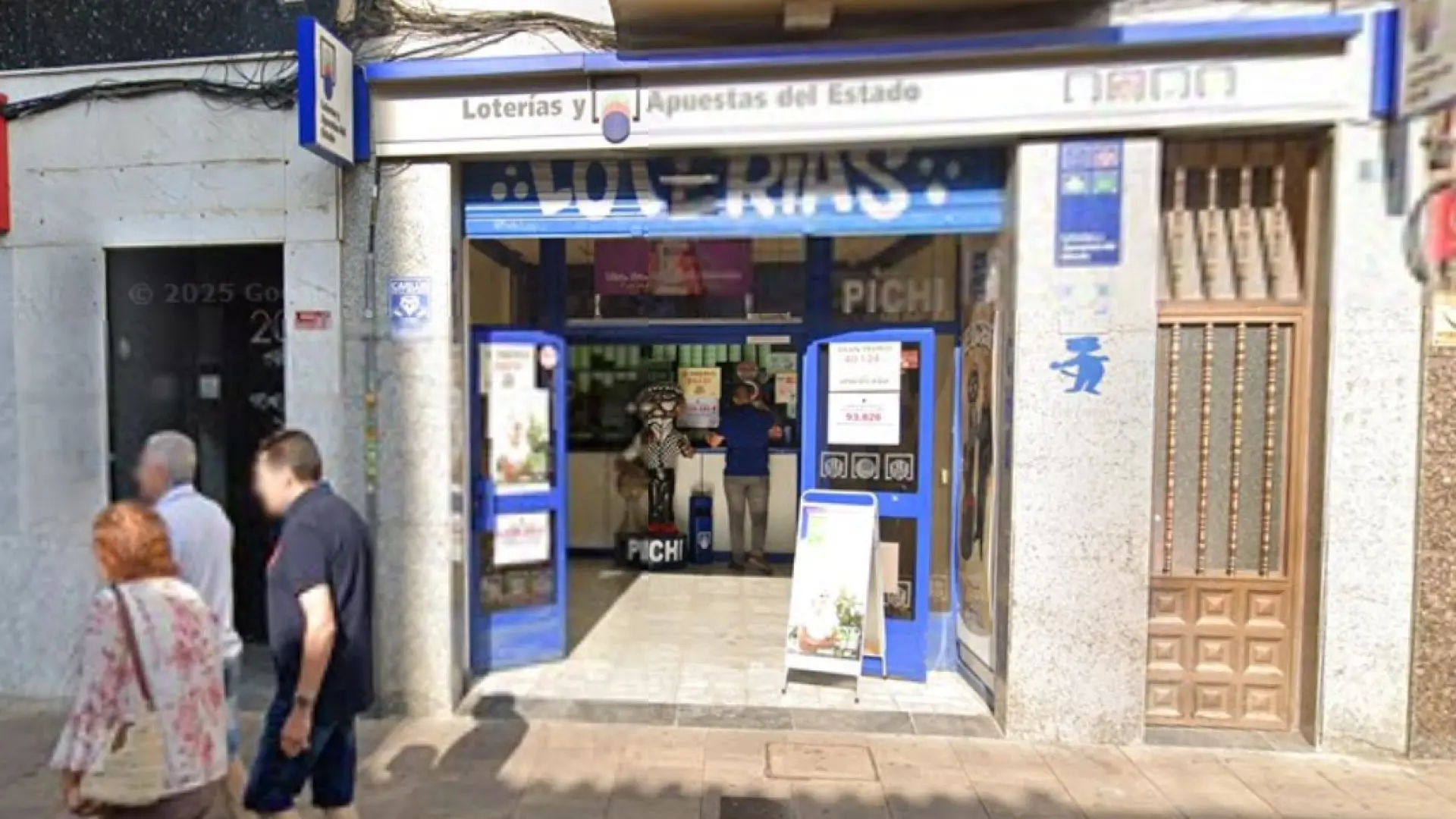 
         Dos acertantes de la Bonoloto ganan 72.000 euros y el bote sube a 600.000 
    