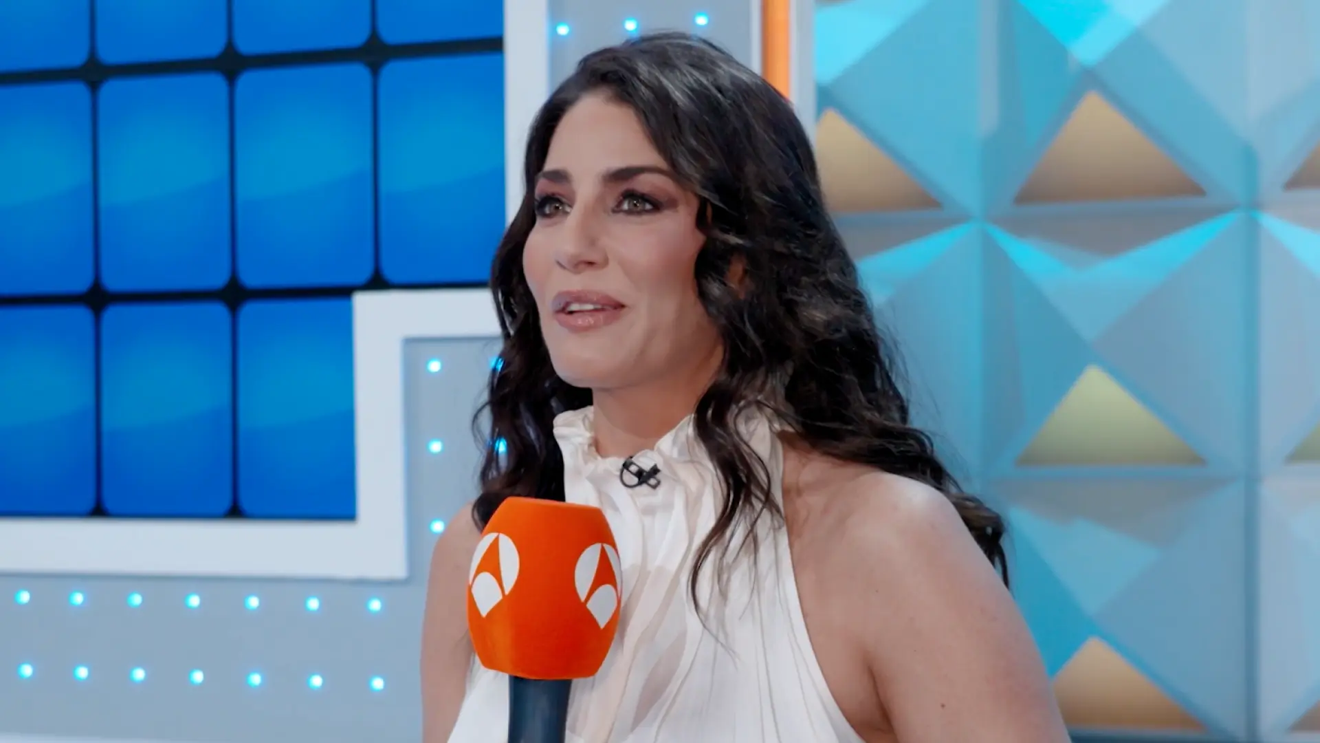 
         La primera entrevista de Laura Moure, de 'La ruleta de la suerte', tras anunciar su embarazo: "Llevaba tiempo buscándolo" 
    