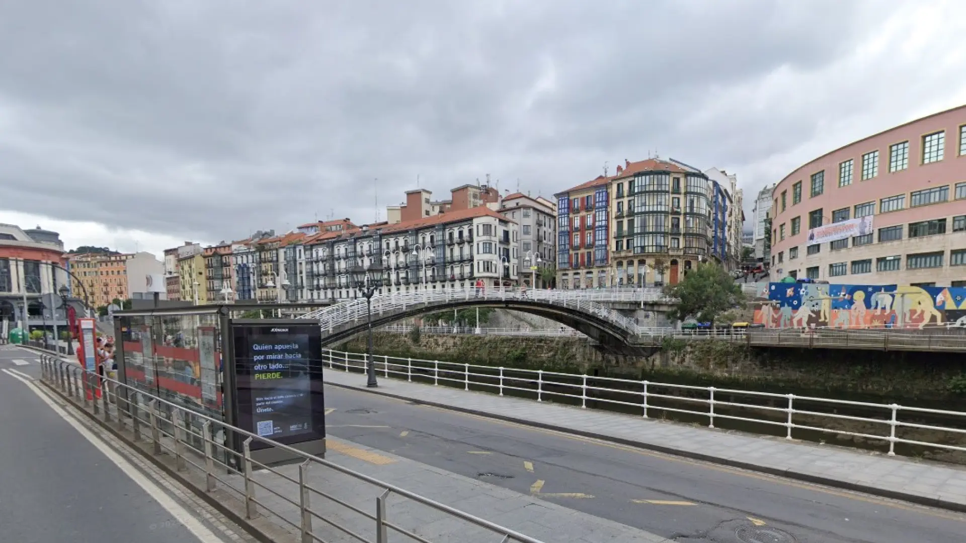 
         Ingresa en prisión tras un robo con violencia en Bilbao el presunto autor del crimen machista de Basauri 
    