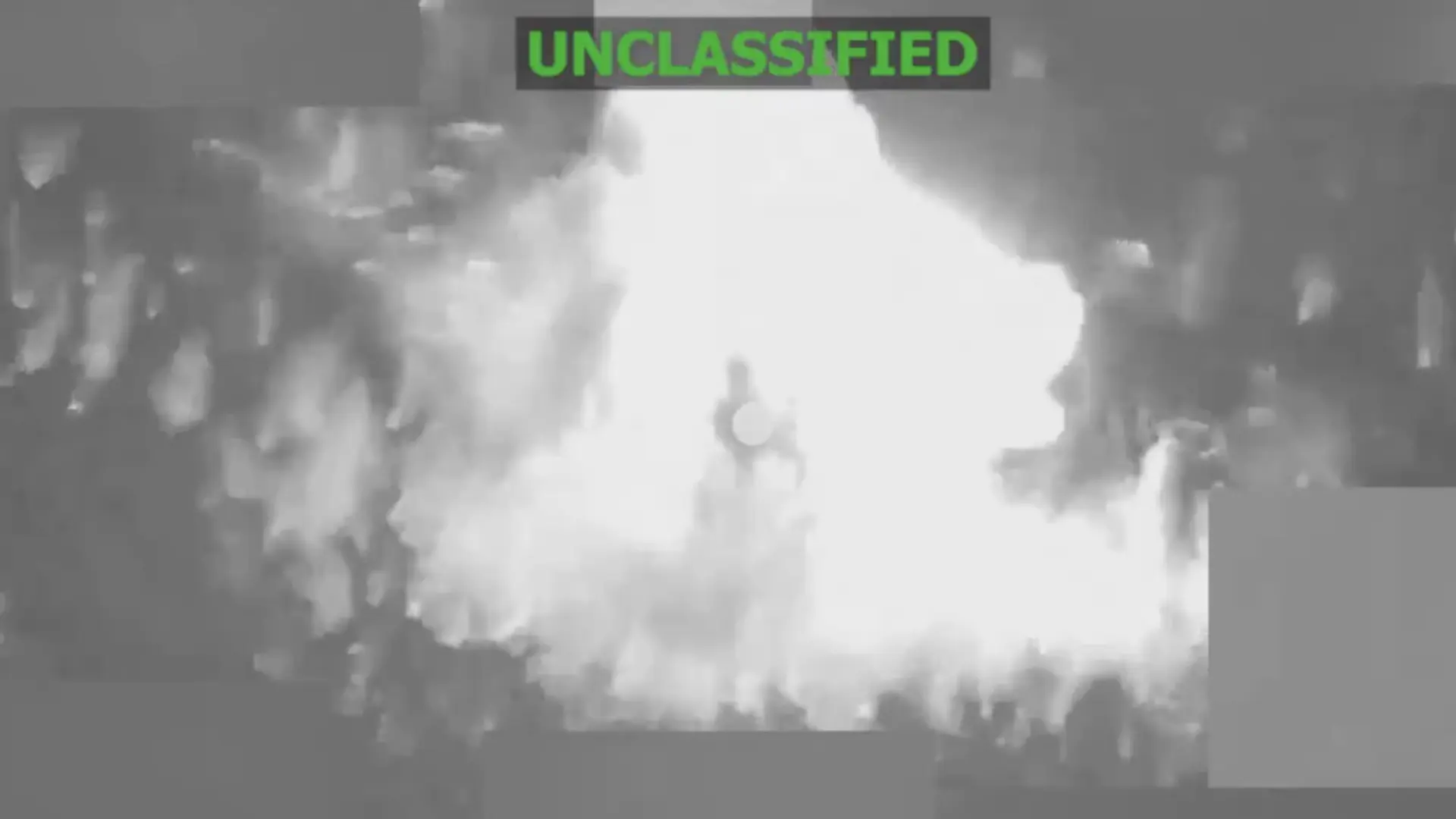 
         EEUU bombardea una narcolancha cerca de Colombia y deja dos muertos 
    