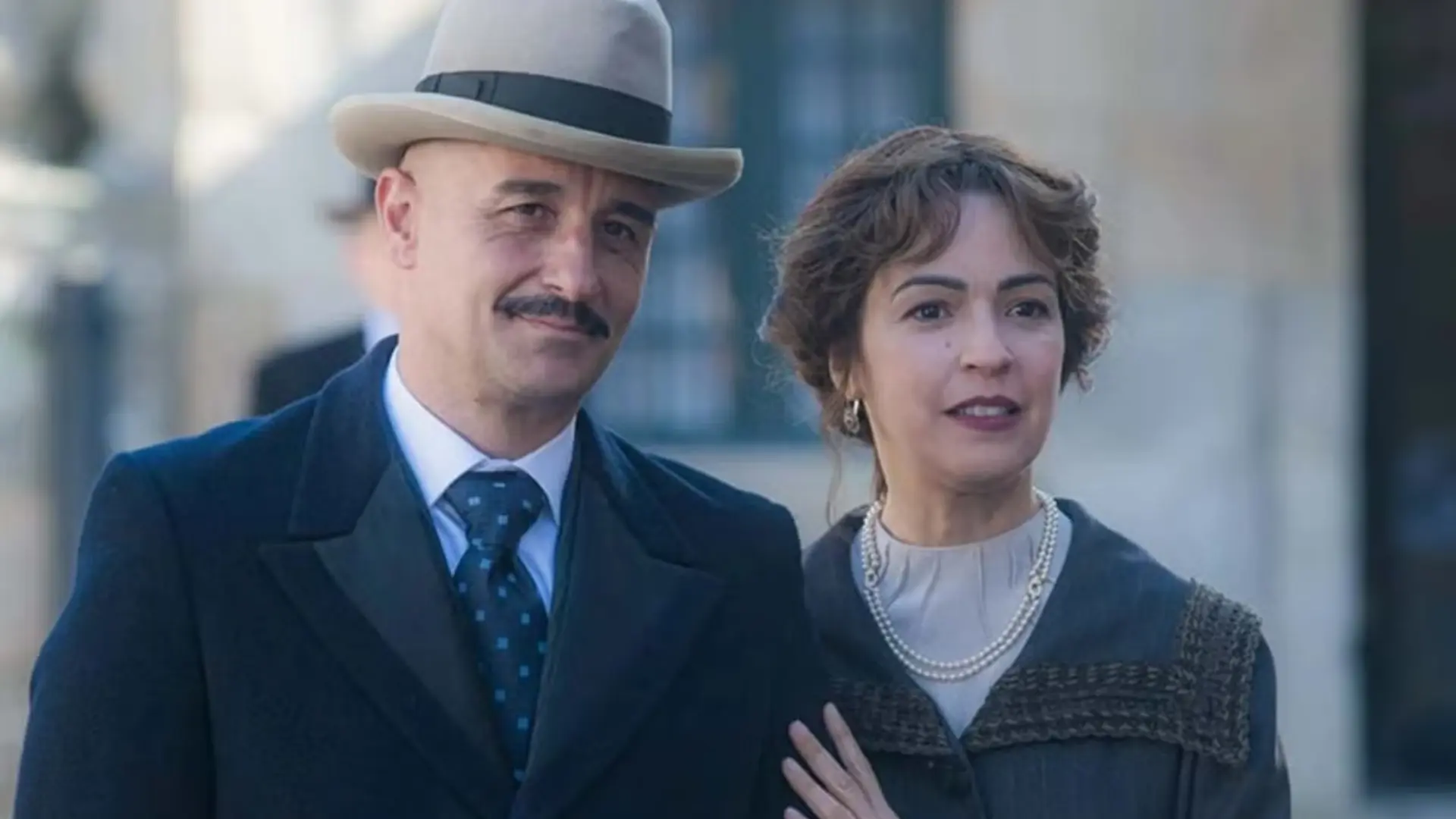 
         'Las hijas de la criada': dónde ver la miniserie que adapta el libro de Sonsoles Ónega 
    