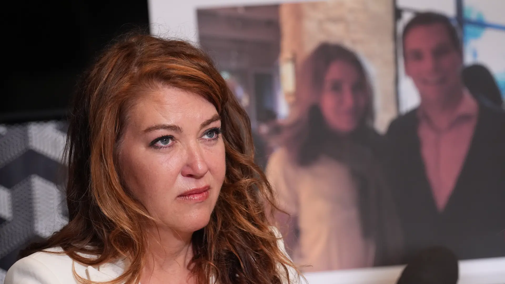 
         Otra mujer acusa al congresista demócrata Eric Swalwell de violación: "Echó algo en mi bebida" 
    