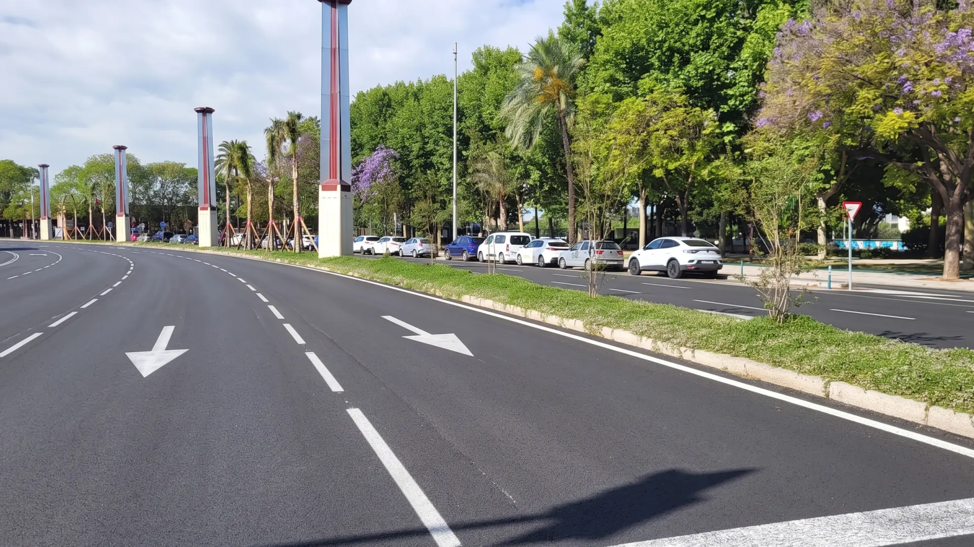 El Ayuntamiento culmina el reajardinamiento de las medianas de Torneo y Concejal Jiménez-Becerril con 289 árboles nuevos