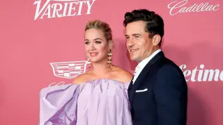 Katy Perry y Orlando Bloom en el evento Power of Women.