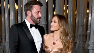Jennifer Lopez y Ben Affleck en la gala LACMA 2023