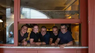 Vii, lo nuevo de los hermanos Roca en Girona. En la foto, junto a Audrey Doré y David Freijomil.