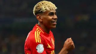 Lamine Yamal celebra uno de sus goles a Francia en las semifinales de Nations League.