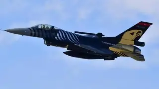 Imagen de archivo de un avión de combate F-16 de Turquía.