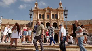 Turistas en Sevilla