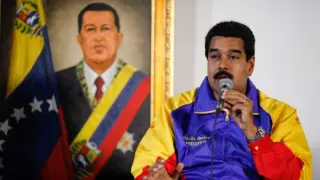 El presidente venezolano, Nicolás Maduro, durante un acto en Caracas, frente al retrato de Hugo Chávez.