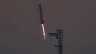SpaceX completó con éxito, este domingo 13 de octubre, el quinto vuelo de prueba de su cohete Starship desde la plataforma de lanzamiento de Boca Chica.