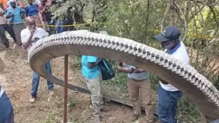 El trozo de basura espacial caído en Kenia.