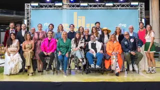 La familia de la tele, más gente que en Mercadona durante un apagón.
