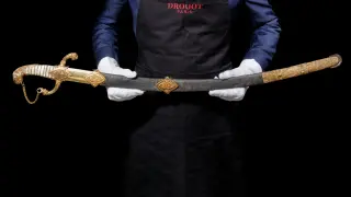 Un sable utilizado por Napoleón Bonaparte durante todo su período como emperador, en una subasta en Drouo.