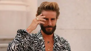 Pelayo Díaz celebra su 39 cumpleaños entre compañeros de 'Supervivientes'.